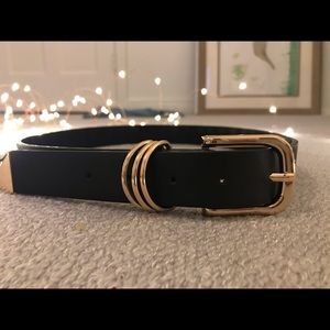 Forever 21 belt with gold clasp